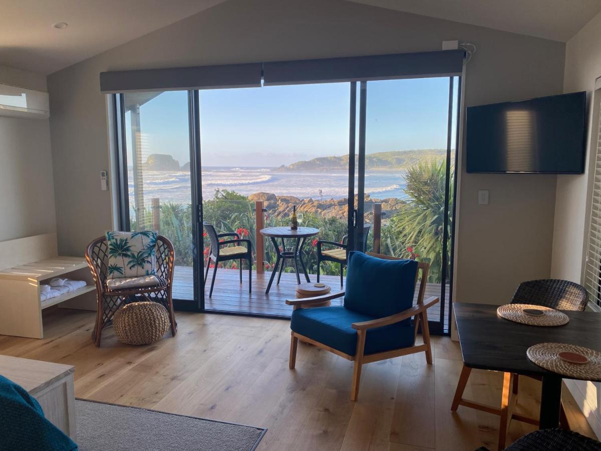 The Bay House Beachfront Accommodation Cape Foulwind Exterior photo
